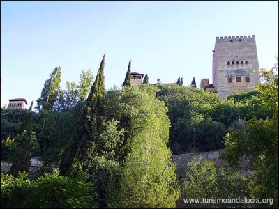Paseo de los Tristes en Granada